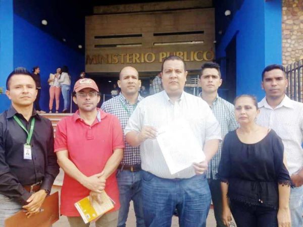 JAVIER TARAZONA DIR DE FUNDAREDES DENUNCIA VIOLENCIA Y MUERTES EN LAS TROCHAS2