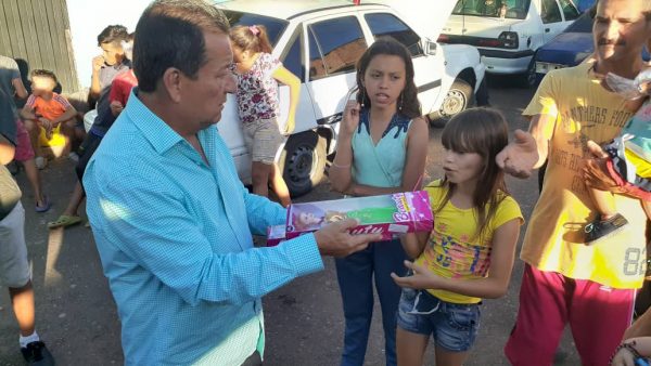 Entrega de regalos y cotillones (1)