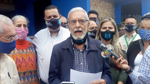 Profesor Luis Salador