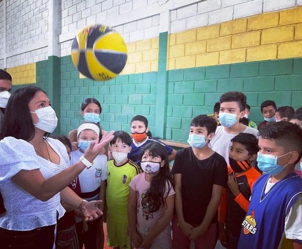 30JUL2021 ENTREGA GALPON DEPORTIVO UNIDAD VECINAL 13