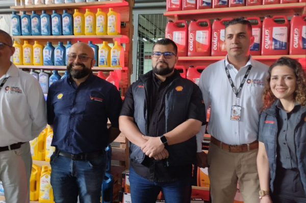 Rompiendo mitos y aclarando dudas “Disbattery Lubricantes" realizó ...