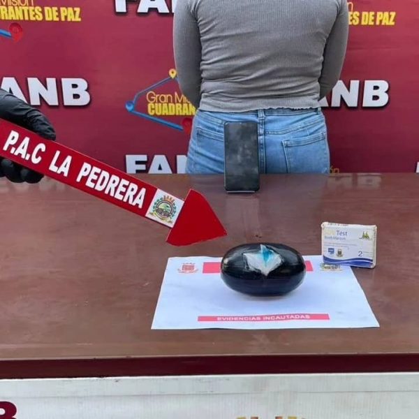 Detenida con presunta droga mujer en La Pedrera