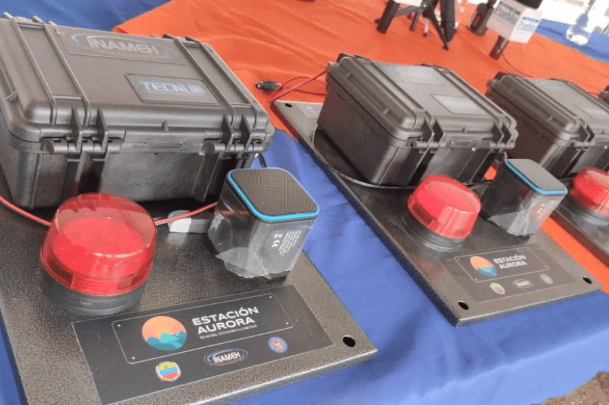 Once Estaciones Pluviométricas Aurora instalan en el Táchira
