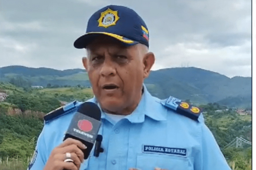 Policía del Táchira tomó a primera hora de martes control en falla de borde de la Autopista