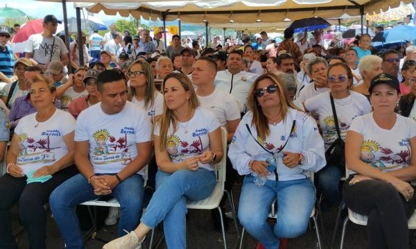 Primera Dama y Alcaldesa de Cárdenas encabezaron las autoridades civiles durante toda la Peregrinación