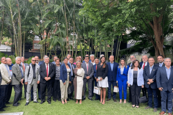 Embajada de Colombia realizó encuentro con sectores productivos de Venezuela 