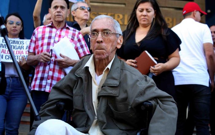 Denunció la "detención arbitraria" del médico Omar Vergel y la abogada Merlina Carrero.