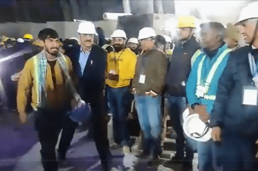 En India rescataron a trabajadores atrapados en túnel