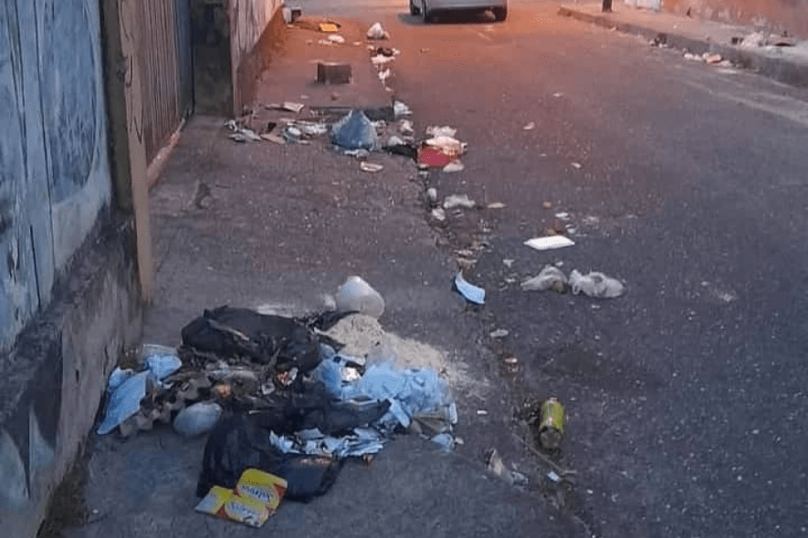 Vecinos de la carrera 10 entre 5 y 6 piden contenedores de basura para su sector