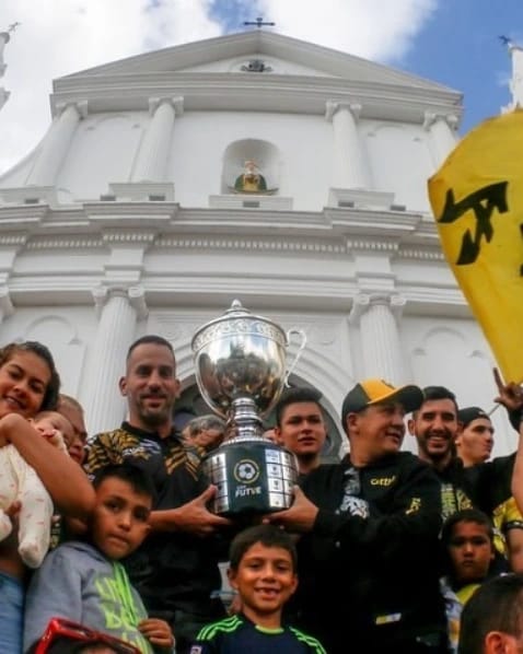 Deportivo Táchira presentó y agradeció la Copa a la Virgen de Consolación ⁣