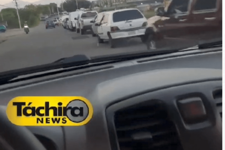 Crisis Recurrente: Táchira de Nuevo Asfixiada por la Falta de Gasolina y la Ruina de la Infraestructura Petrolera