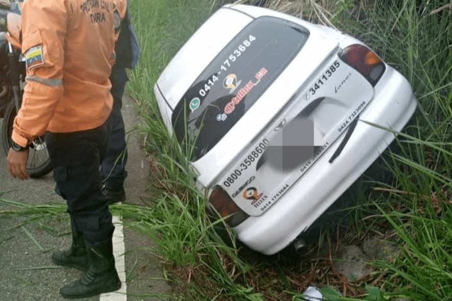 Perdió control en Rancherías y se encunetó