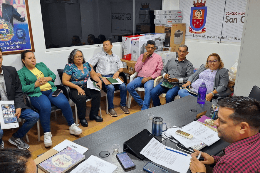 Juramentación de Comisiones permanentes en Concejo Municipal de San Cristóbal