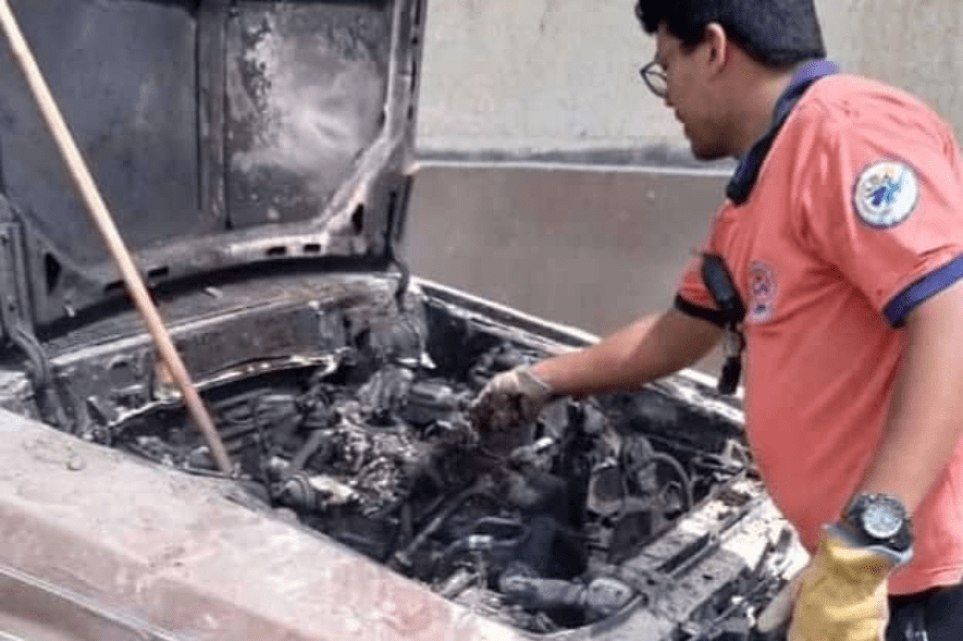 Mujer sufrió quemaduras de segundo grado al incendiarse su vehículo