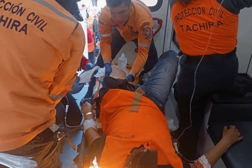 4 Personas lesionadas tras fuerte accidente en la Carabobo