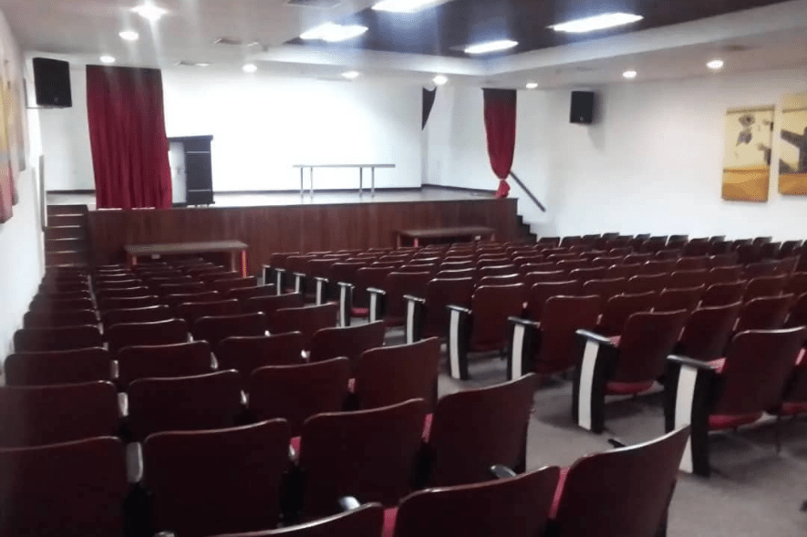 Auditorio del HCSC fue entregado a los estudiantes de Medicina