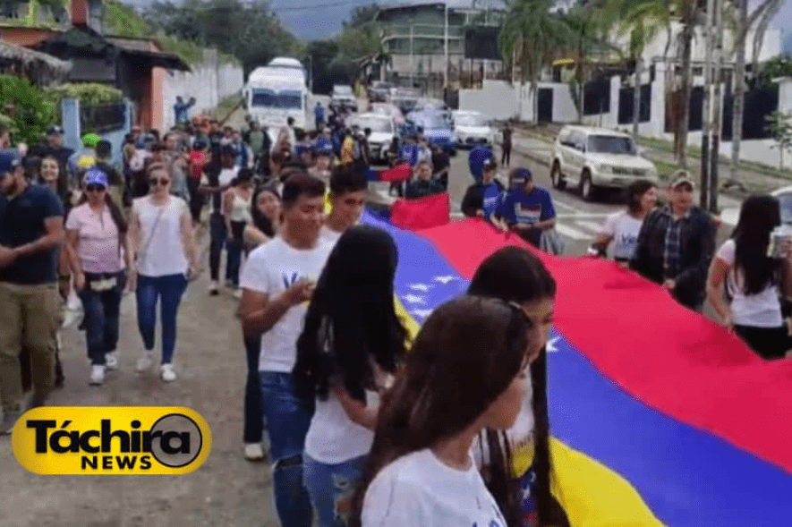 Casi 2 millones 500 mil jóvenes siguen sin hacer su registro en el CNE y exigen puntos en cada municipio