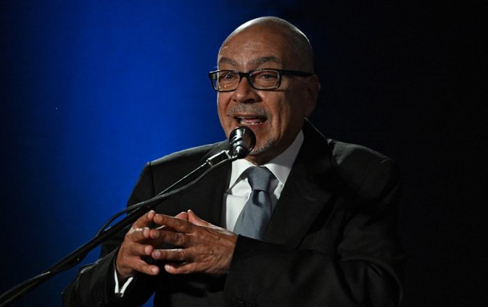 Andrés Caleca denuncia eliminación del QR del acta de votación