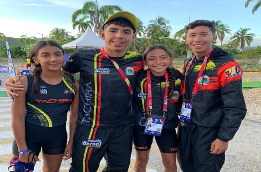 Equipo de triatlón selección táchira