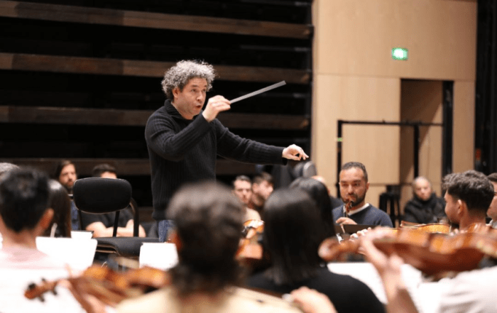 Gustavo Dudamel aplaza concierto en Madrid y se une al PNUD para ayudar a afectados en Venezuela