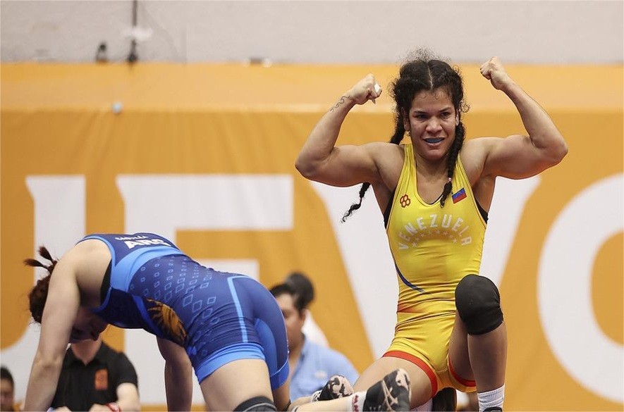 Lucha femenina sumó preseas en Lucha