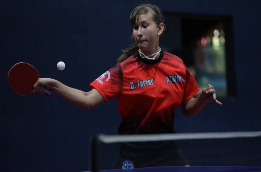 Tenis de mesa plata en mundial