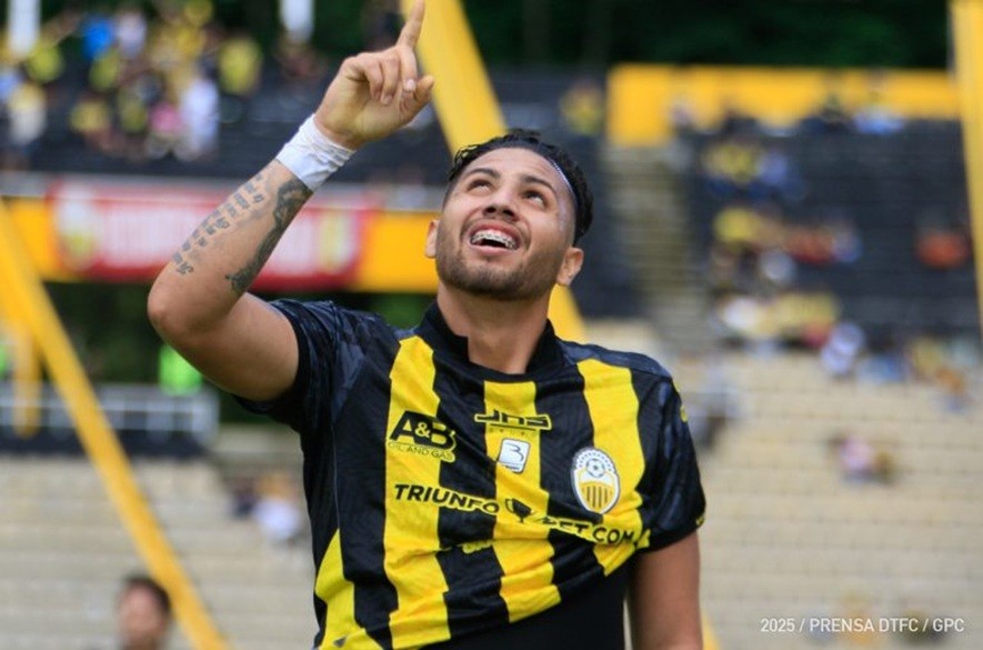 Deportivo Táchira venció 2-0 al Academia de Puerto Cabello