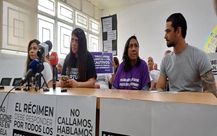 Familiares de presos políticos reiteran llamado a la Cruz Roja