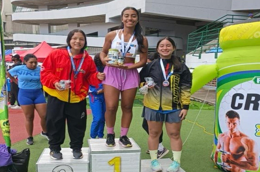 Táchira bronce en Jabalina