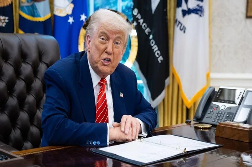 Trump suspende entrada de venezolanos a EEUU