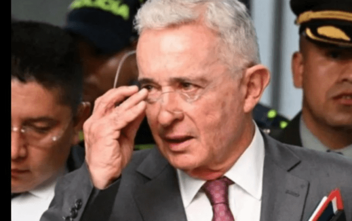 Tribunal de Bogotá ordena la libertad inmediata del expresidente Álvaro Uribe