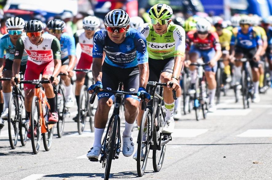 Colombiano Camilo Gómez selló el circuito en Valera