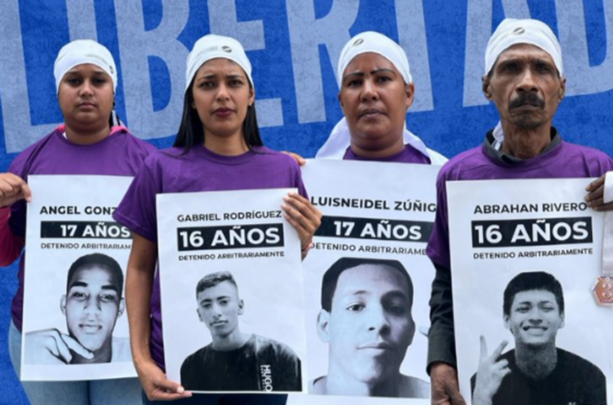 Continúan presos cuatro adolescentes por motivos políticos