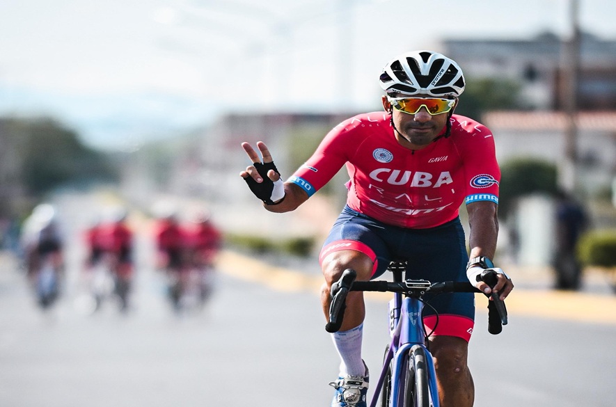 Cubano José Domínguez remata en Araure