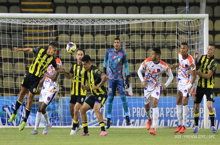 Deportivo Táchira igualo con Puerto Cabello