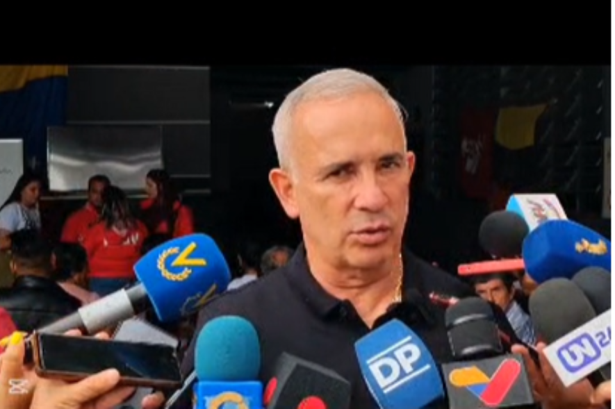 Bernal: Triste, ridículo y peligroso el asedio de Estados Unidos contra Venezuela 