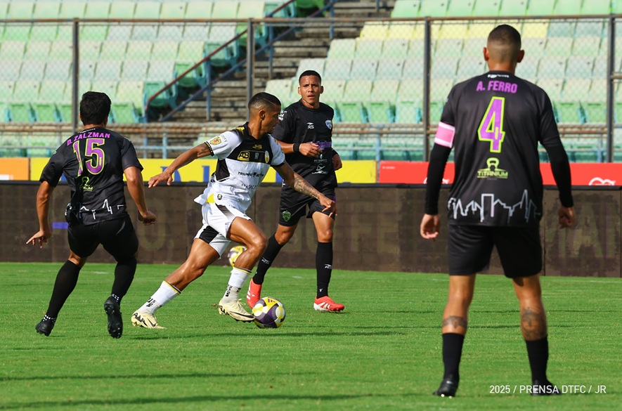 Deportivo Táchira sumó en la capital