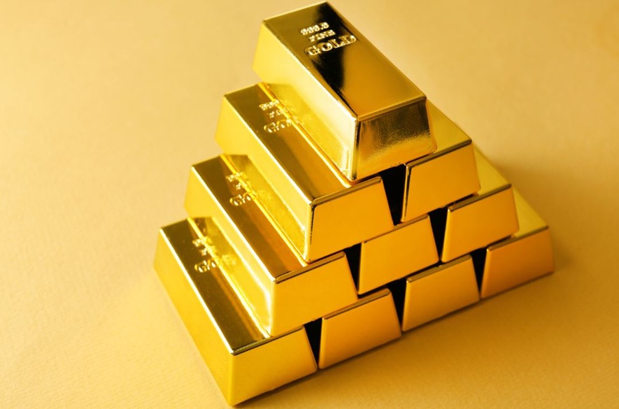 Oro alcanza récord histórico de 4 mil dólares por onza