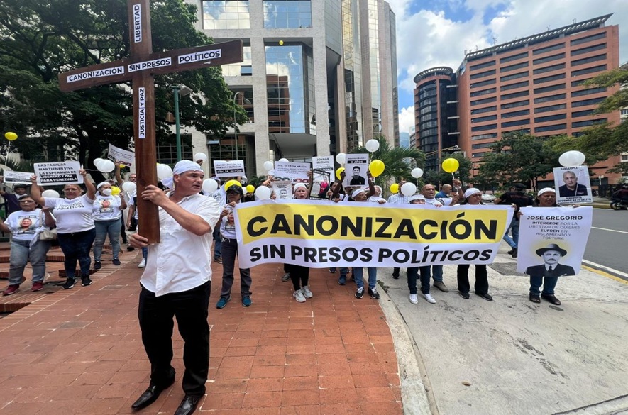 Piden al papa León XIV interceder por la libertad de los presos políticos