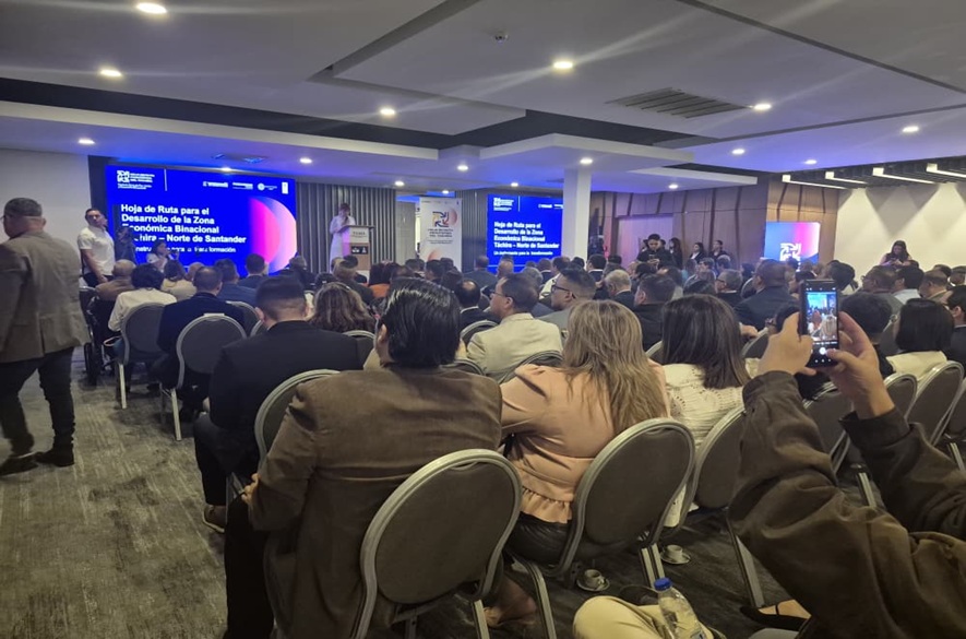 Lanzan Hoja de Ruta Binacional para Convertir la Frontera en un 'Hub' de DesarrolloLanzan Hoja de Ruta Binacional para Convertir la Frontera en un 'Hub' de Desarrollo