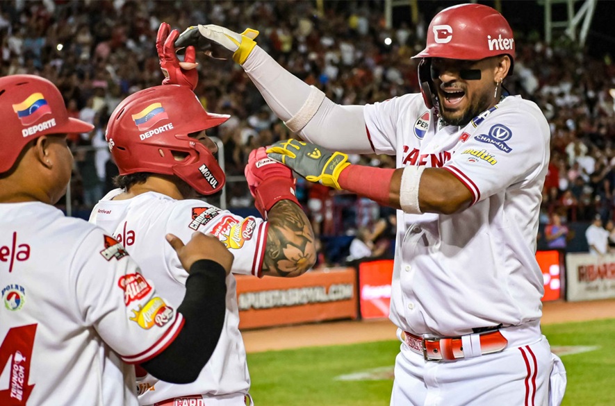 Cardenales de Lara elimina a Leones del Caracas