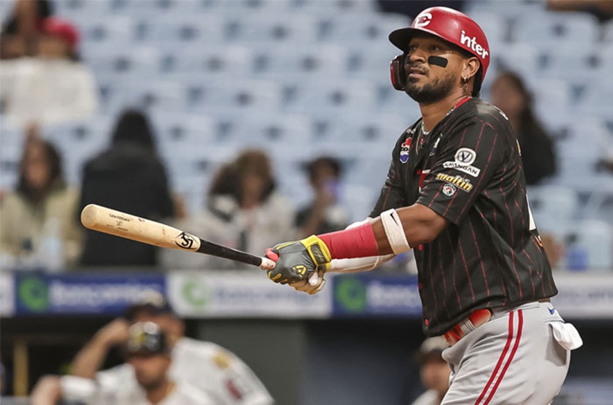 Cardenales de Lara le anotó 12 carreras a leones del Caracas