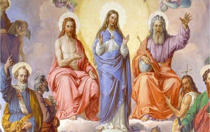 Celebremos el día de la virgen María