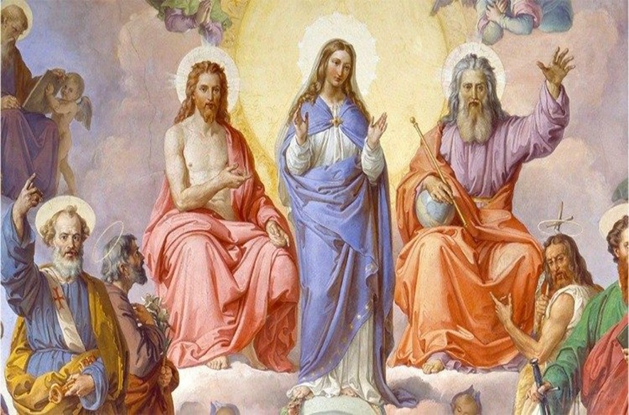 Celebremos el día de la virgen María