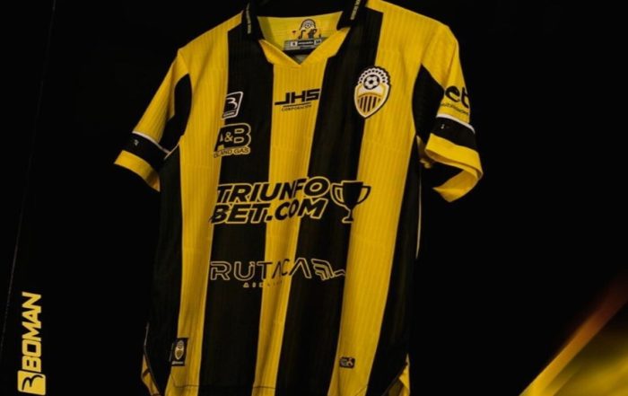 Deportivo Táchira presentó su nueva camisa para la temporada 2026
