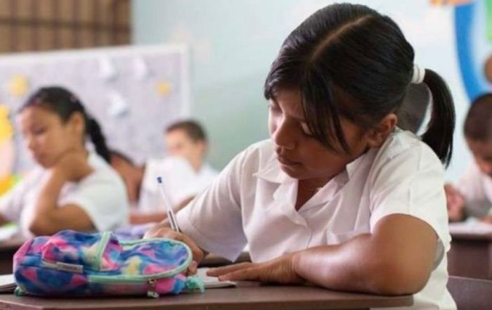 Ministro de educación confirma el retorno a clases para el 12 de enero