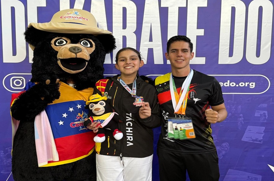 Plata para Táchira en Karate