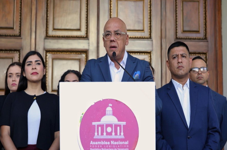 Anuncian liberación de presos políticos