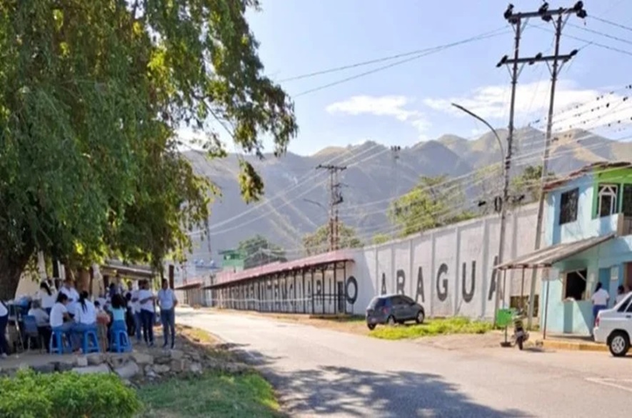 Continúan vigilias por presos políticos