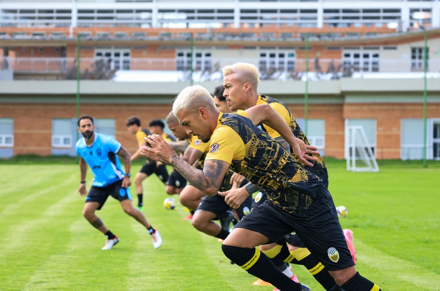 Deportivo Táchira se prepara en Colombia